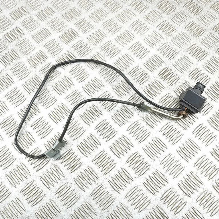 Oil temperature sensor A0009057309