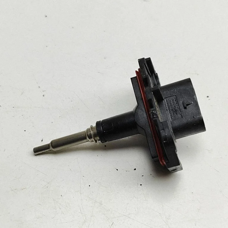 Oil temperature sensor 8485041