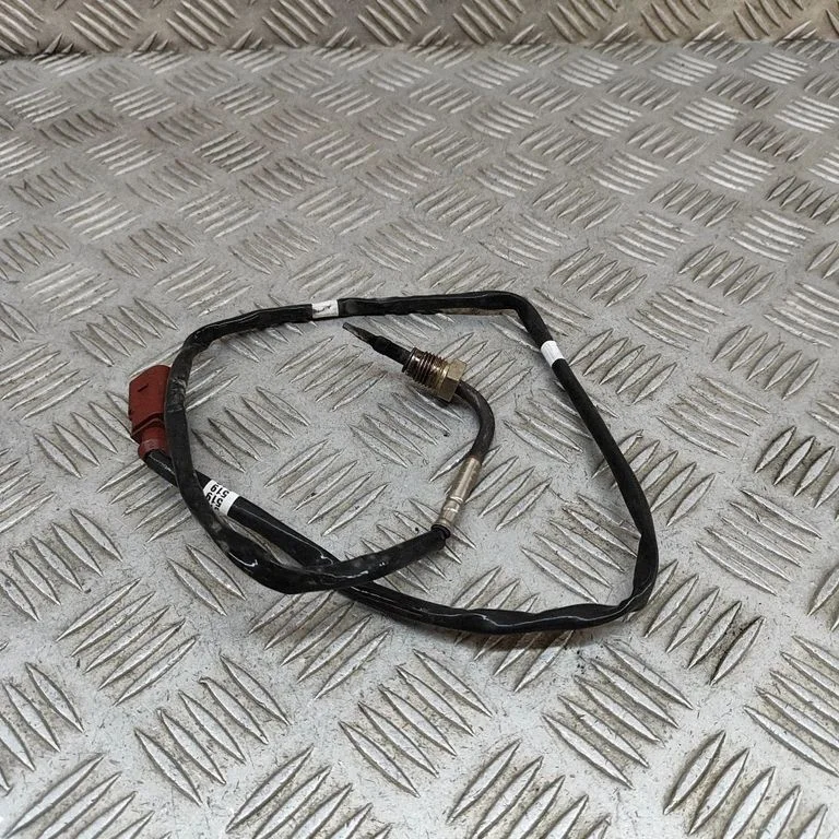 Oil temperature sensor 04L906088DH