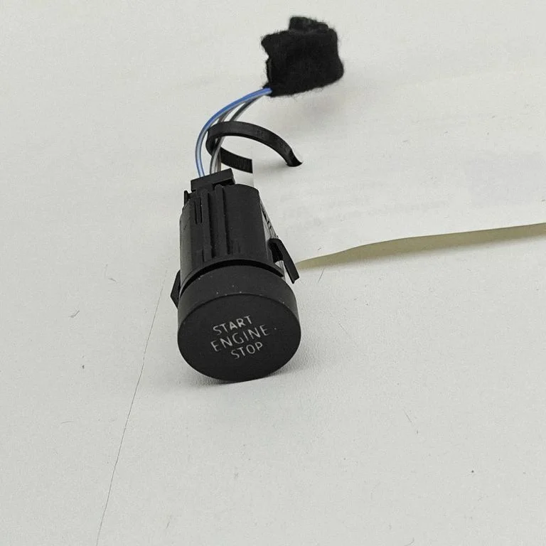 Automobilio užvedimo jungtukas