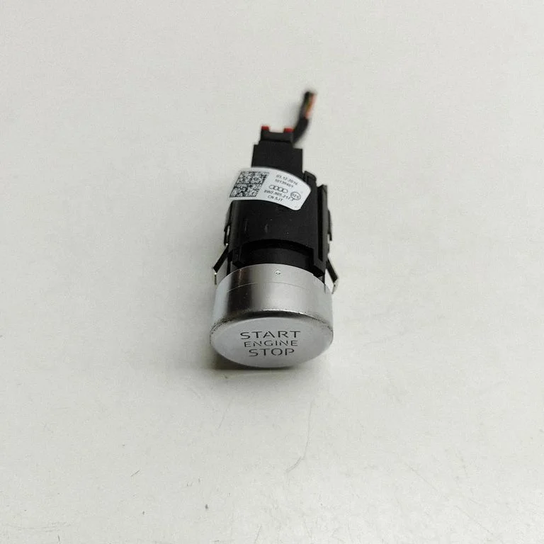 Automobilio užvedimo jungtukas