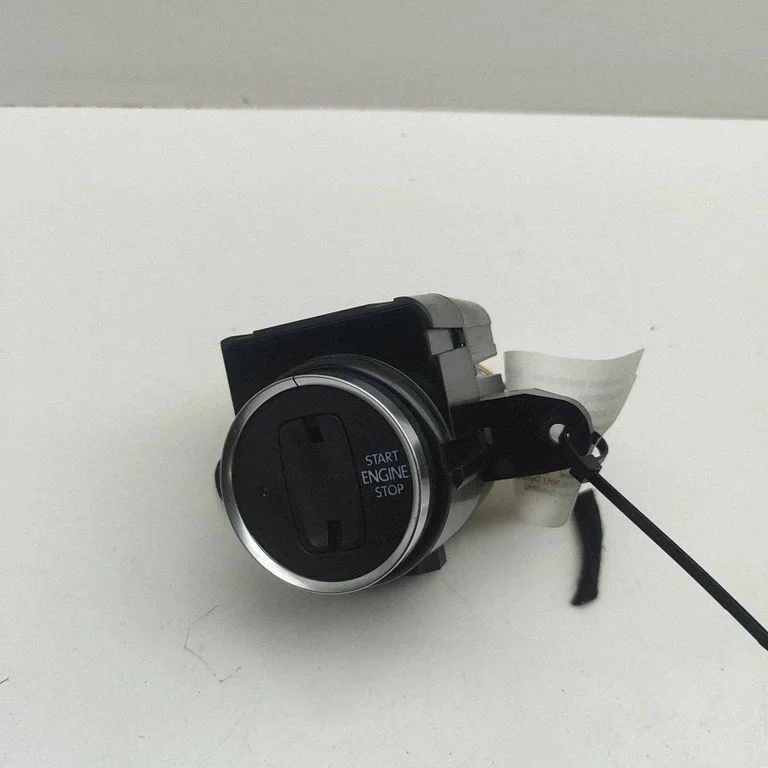 Mootori start-stopp-nupp – Volkswagen Touareg II (2010-2018)