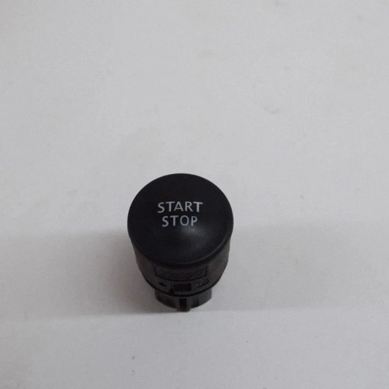 Mootori start-stopp-nupp 107959C – Renault Megane III (2009-2016)