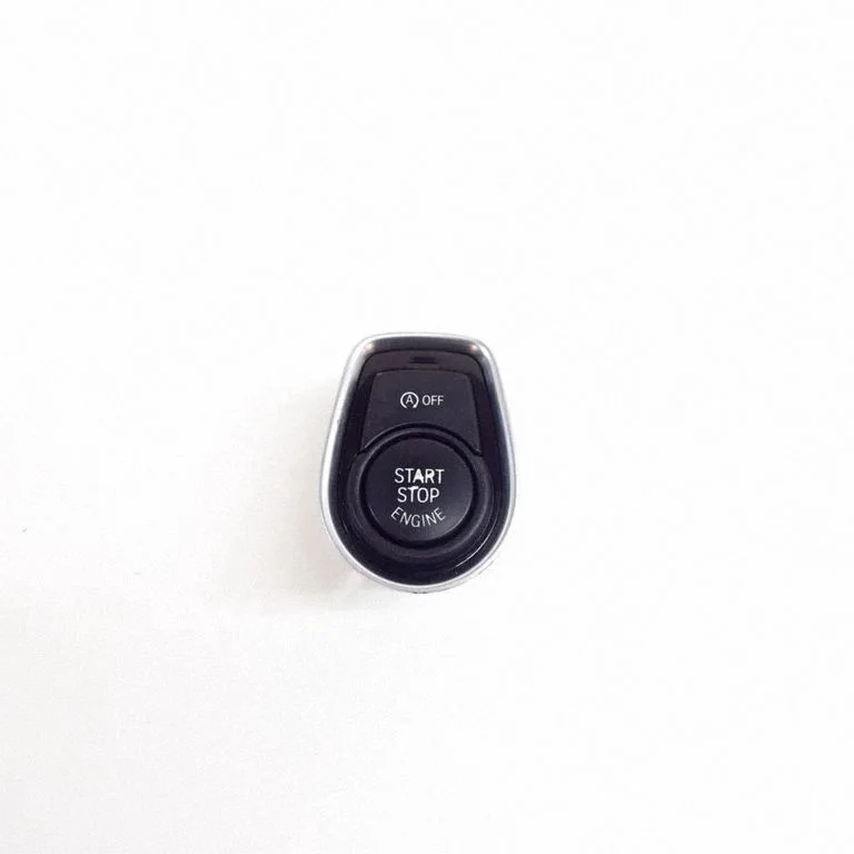 Przycisk start/stop silnika – BMW Seria 3 F30 F35 F31 (2012-2018)
