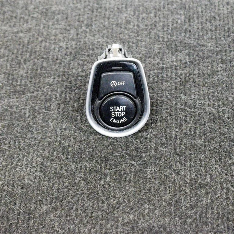 Przycisk start/stop silnika – BMW Seria 3 F30 F35 F31 (2012-2018)