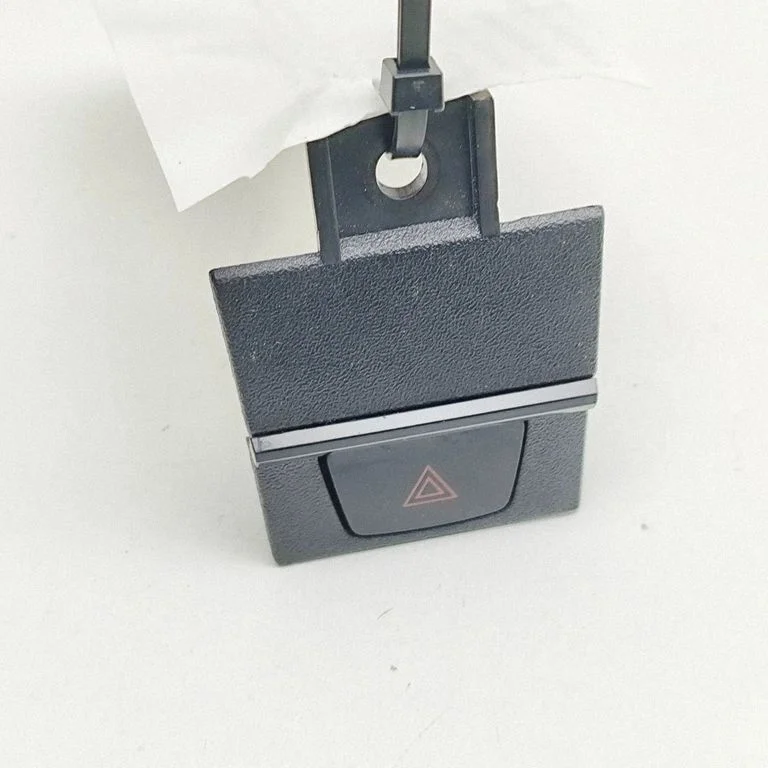 Ohutulede lüliti R1TB15C580AB