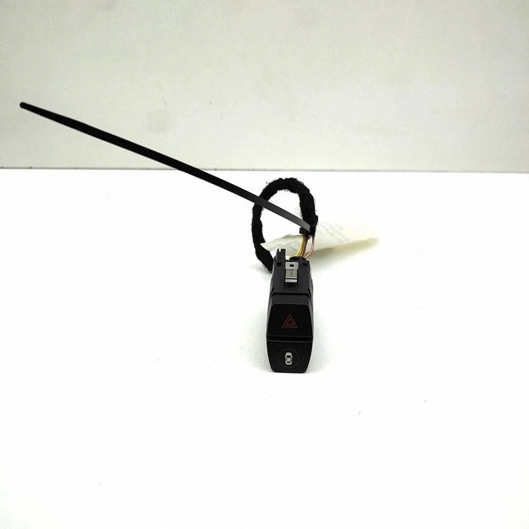 Hazard light switch – BMW X5M G05 F95 (2019-)