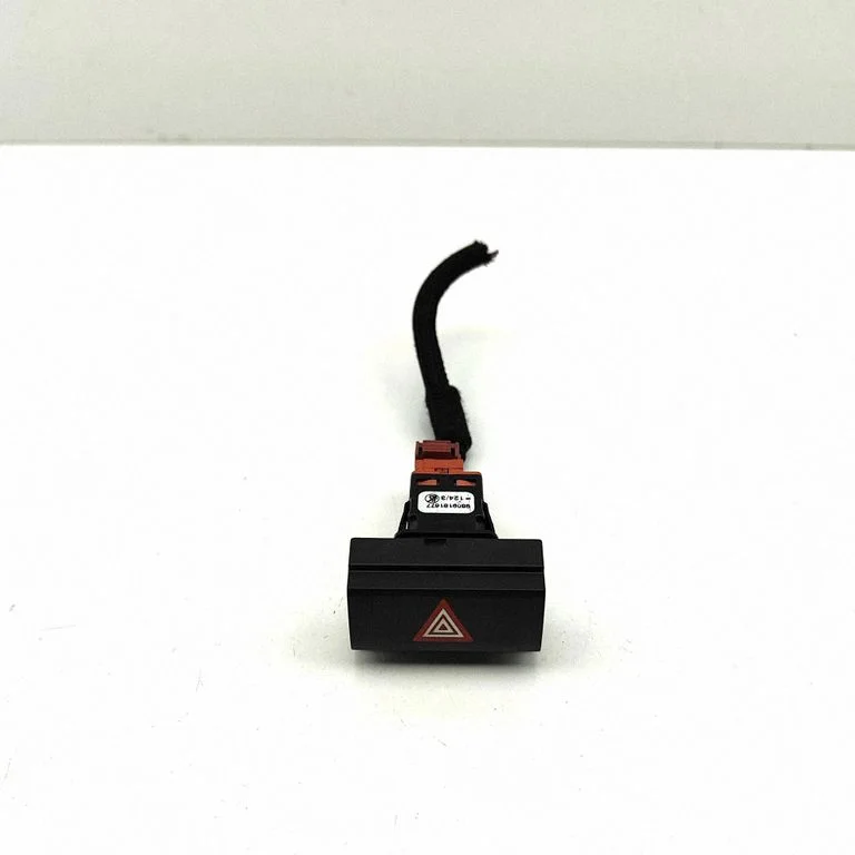 Hazard light switch – Opel Vivaro (2019-)
