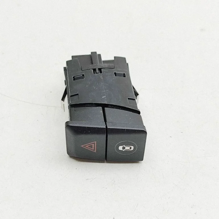 Avārijas gaismu slēdzis 9423272