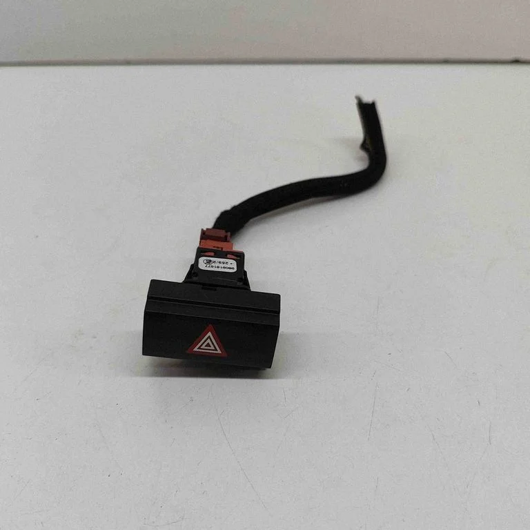 Hazard light switch – Opel Vivaro (2019-)