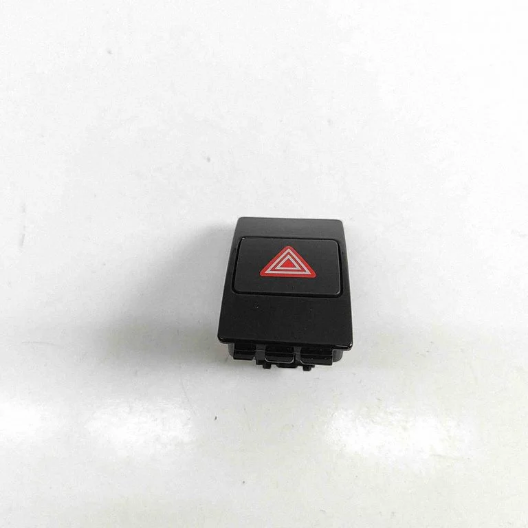 Avārijas gaismu slēdzis 4G0941509