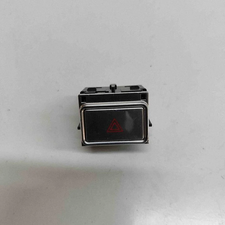 Ohutulede lüliti J9D311K656AB