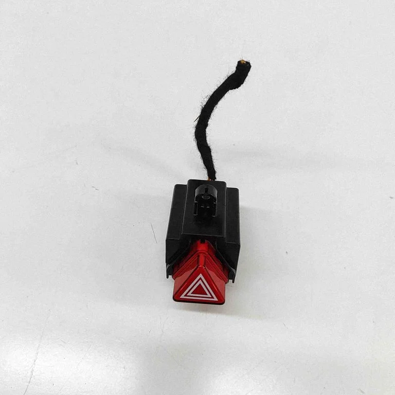 Avārijas gaismu slēdzis 93790P1000WK