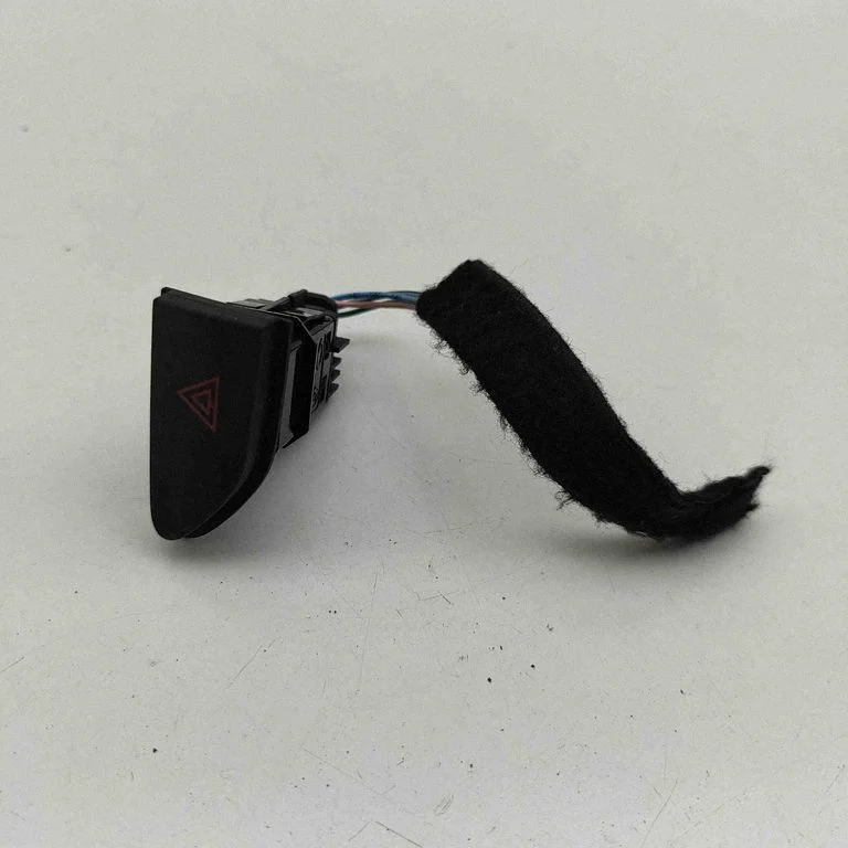 Avārijas gaismu slēdzis 252907372R
