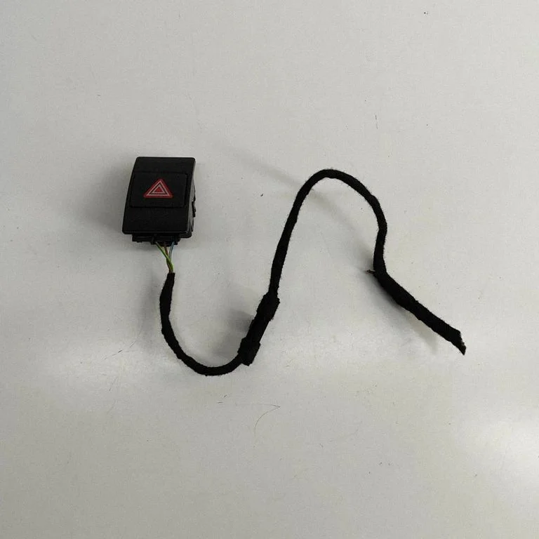 Avārijas gaismu slēdzis 4G0941509