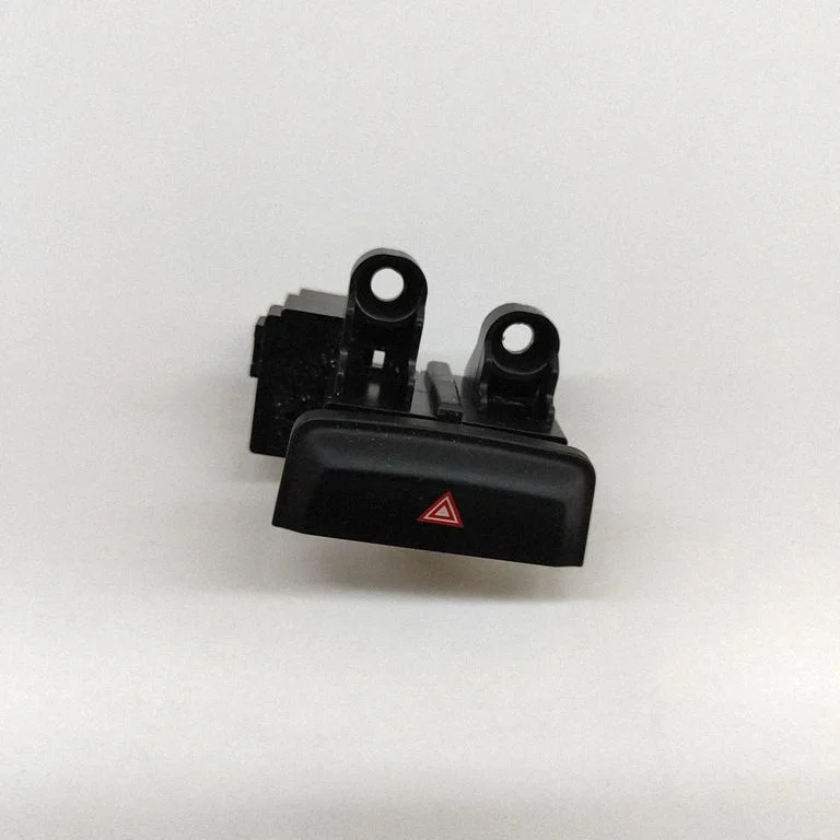Avārijas gaismu slēdzis 670071372