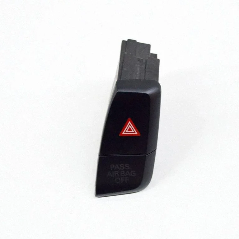 Avārijas gaismu slēdzis 8K2941509A