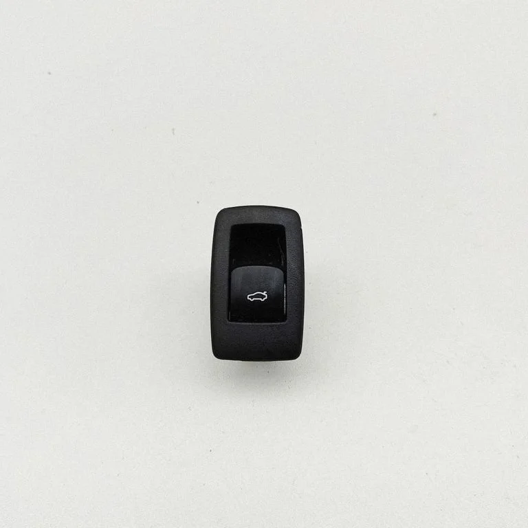 Tailgate/boot open switch button 9327029