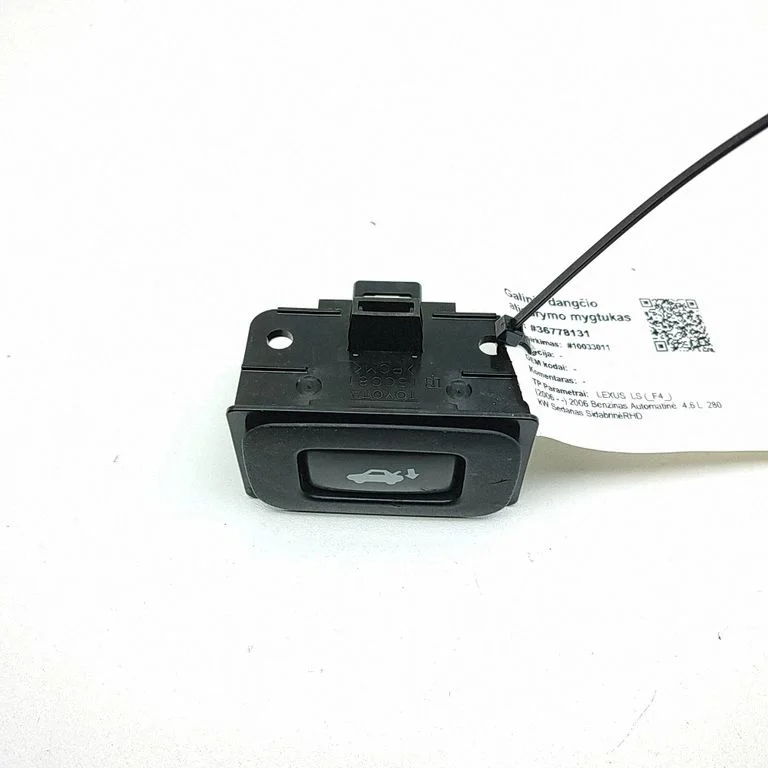 Tailgate/boot open switch button 8493050060
