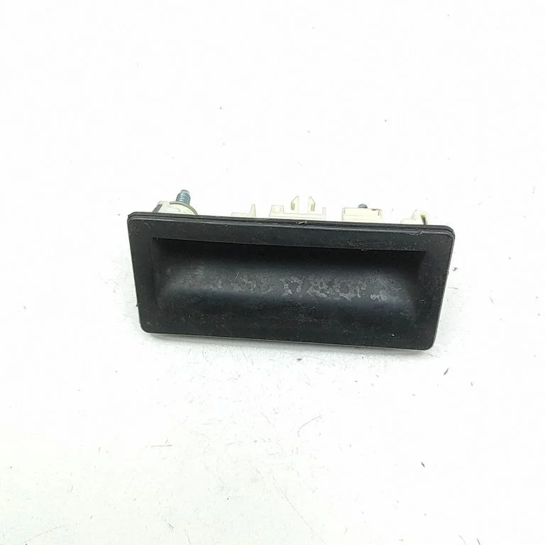 Tailgate/boot open switch button – Audi Q5 SQ5 8R (2008-2017)