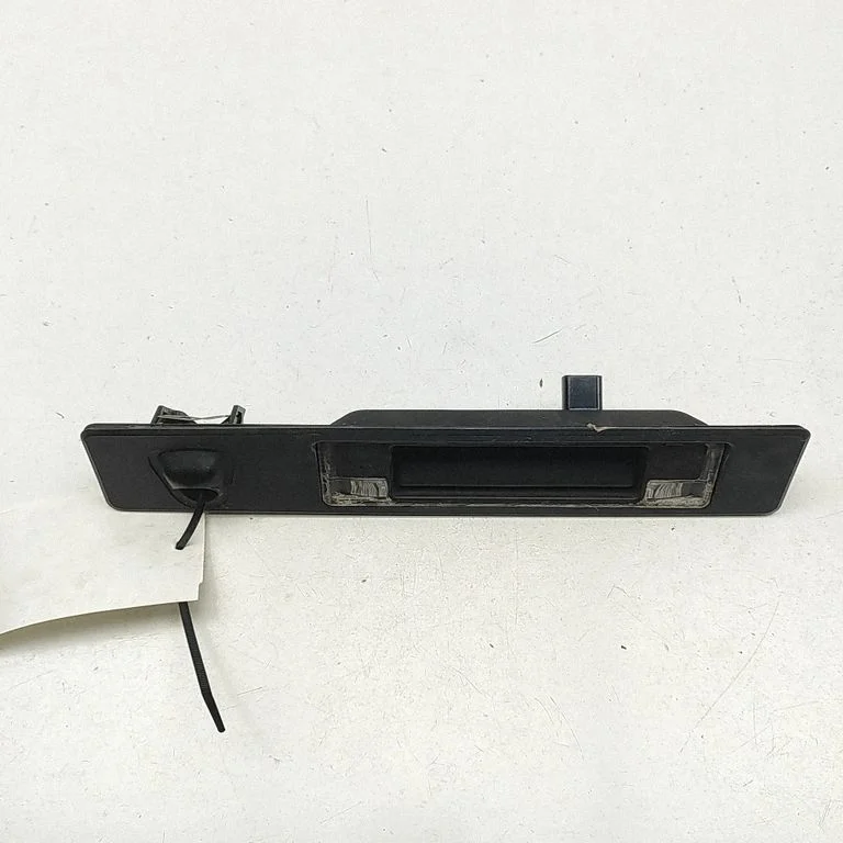 Tailgate/boot open switch button – Volvo V60 (2018-)