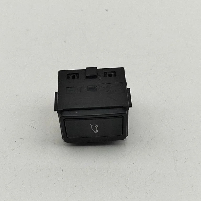 Bagāžnieka vāka aizvēršanas slēdzis FK7211654BC