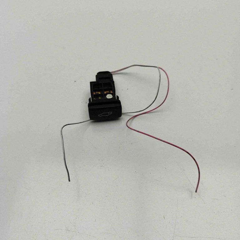 Tailgate/boot open switch button 8493058010
