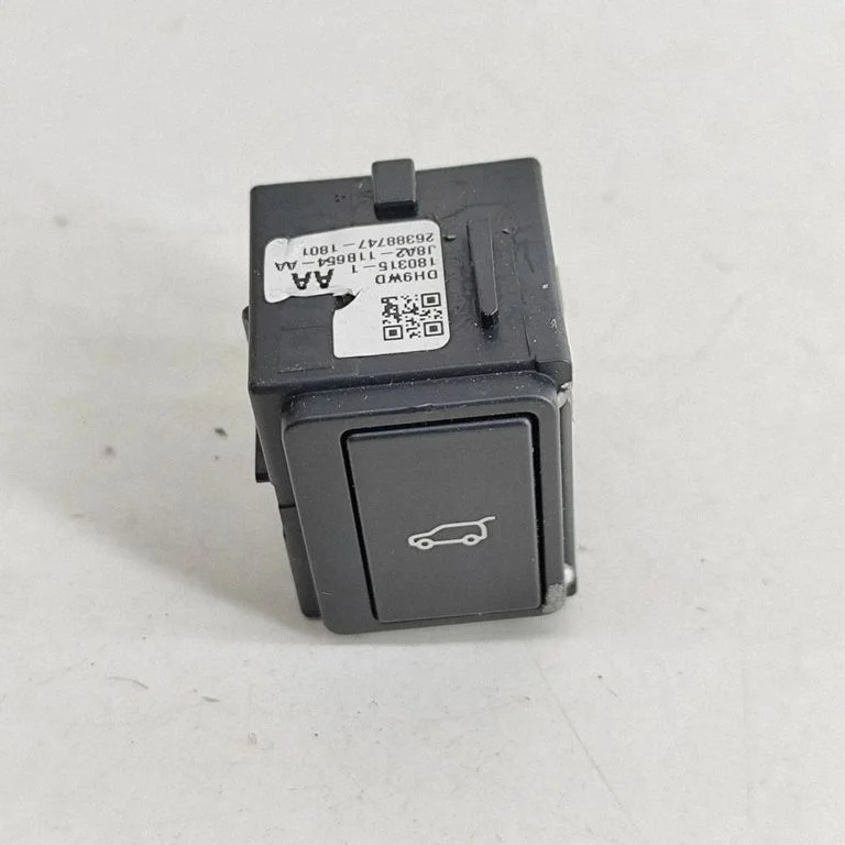 Tailgate/boot open switch button J8A211B654AA