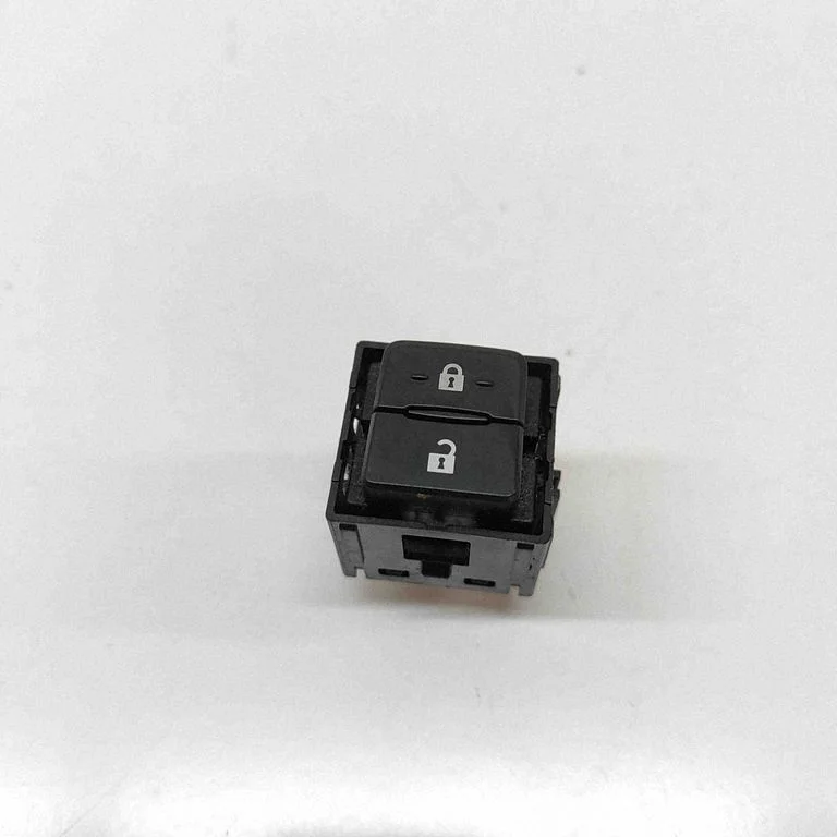Kesklukustuse lüliti 8493078010 – Lexus NX (2014-2021)
