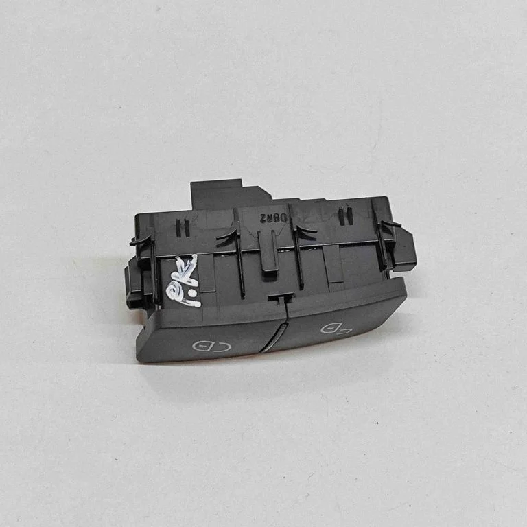 Centrālās atslēgas slēdzis – Mercedes-Benz ML klase W166 (2012-2017)
