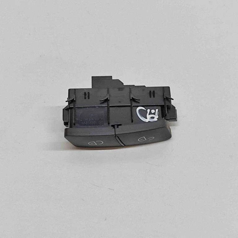 Central locking switch button – Mercedes-Benz ML-Class W166 (2012-2017)