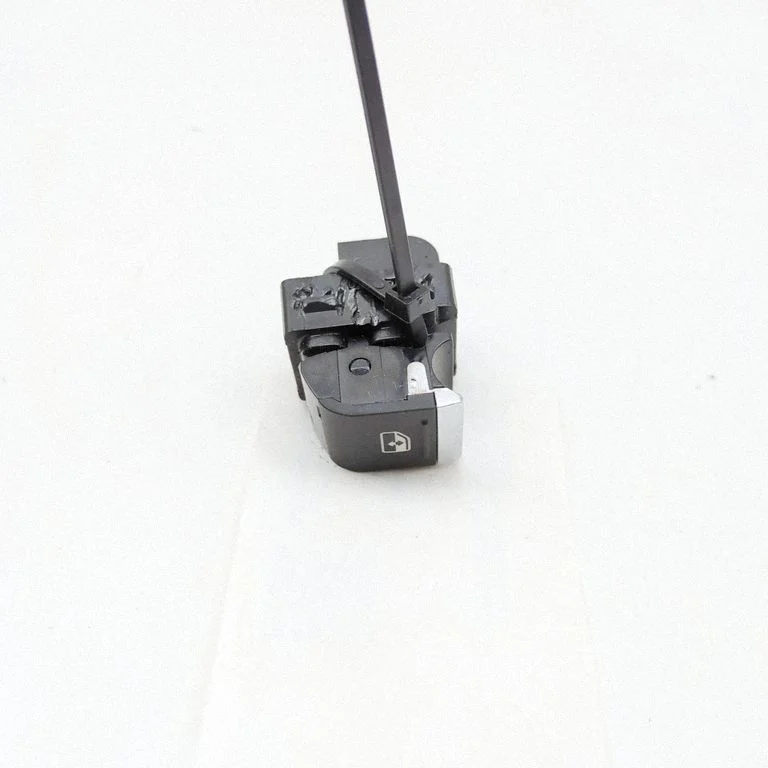 Elektrisko logu slēdzis 4K0959855
