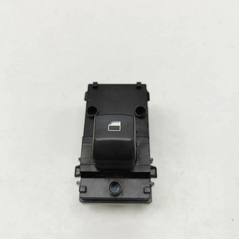 Electric window control switch – KIA Xceed (2019-)