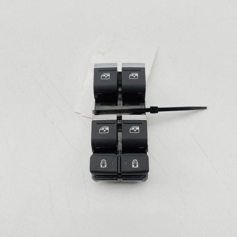 Elektriaknate lüliti 83A959851C