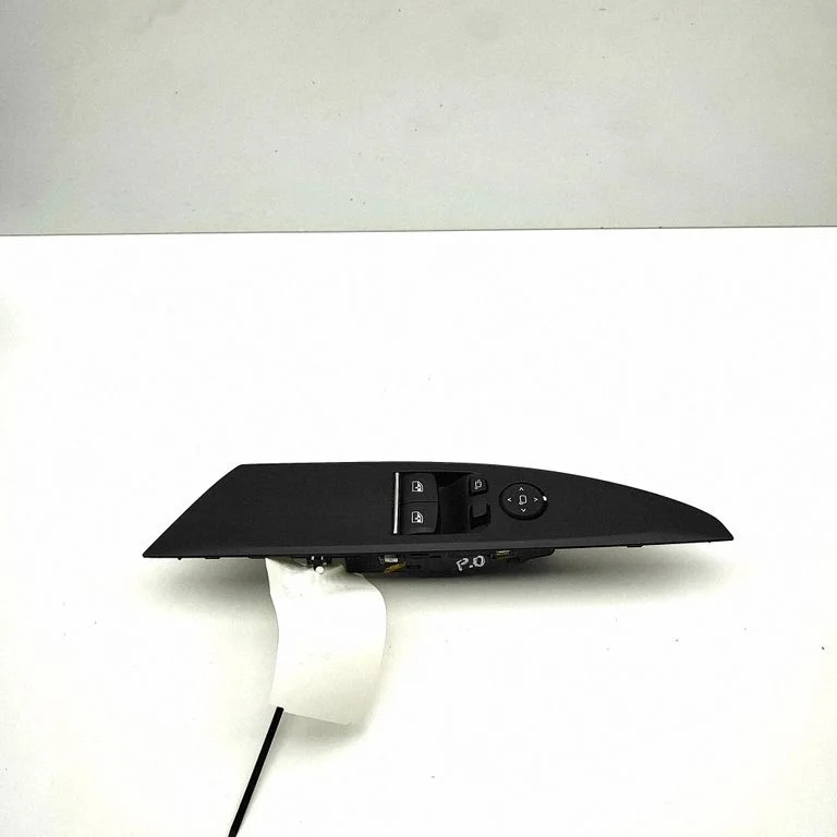 Electric window control switch 9370403