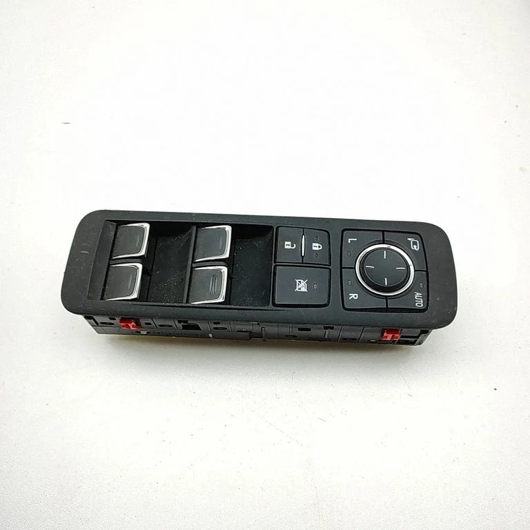 Przełącznik szyb elektrycznych 8404048220