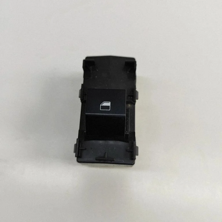 Elektrisko logu slēdzis 93581AT000
