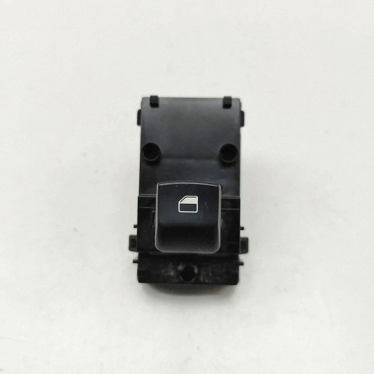 Electric window control switch – KIA Xceed (2019-)