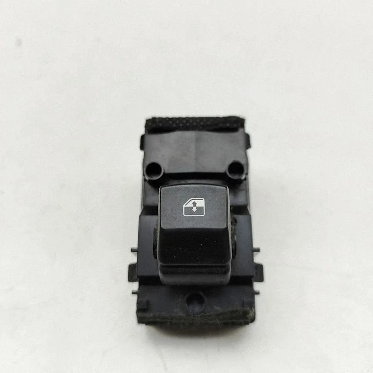 Electric window control switch 93575J7500