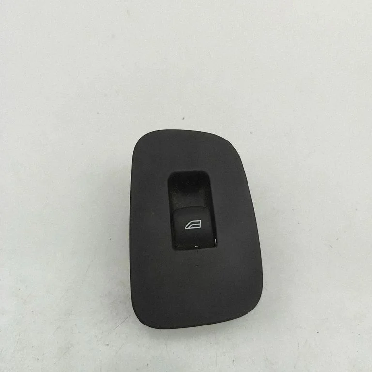 Elektrisko logu slēdzis 31Z909901