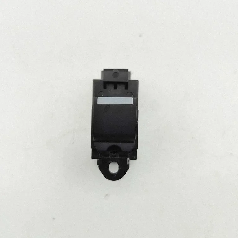 Przełącznik szyb elektrycznych FK7214717AB