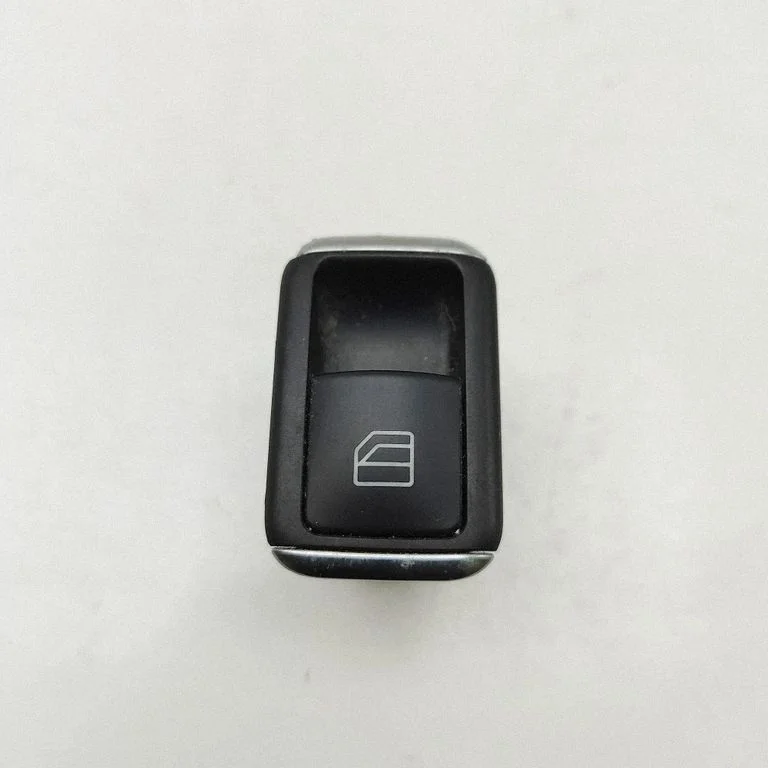 Elektrisko logu slēdzis A2049058102