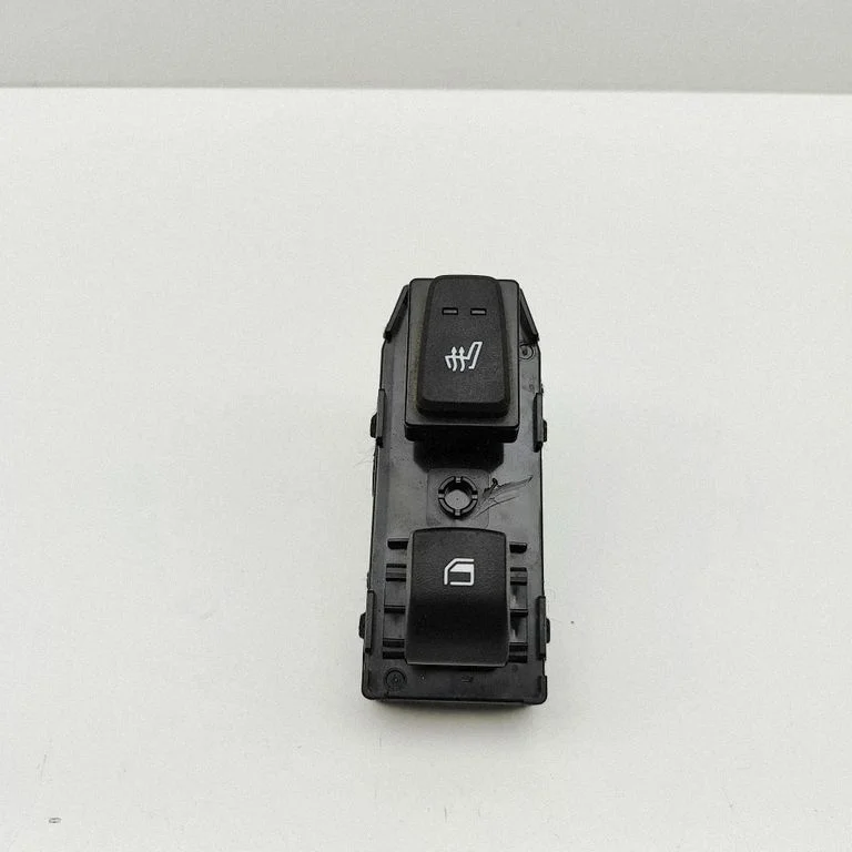 Electric window control switch 93581R2040