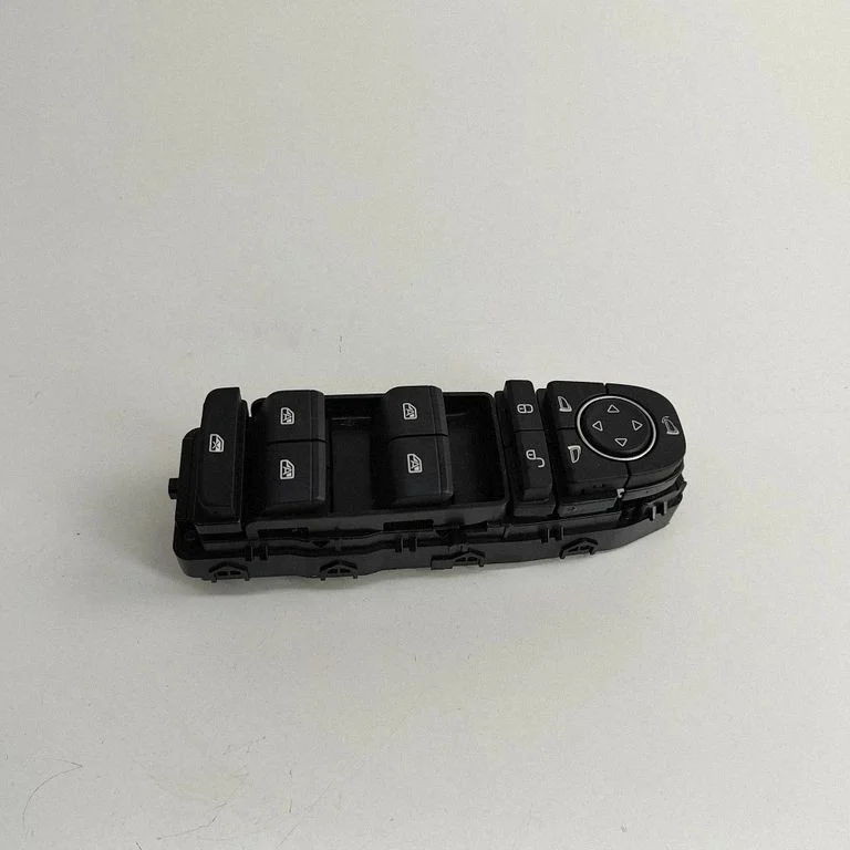 Electric window control switch SC2EM3746600
