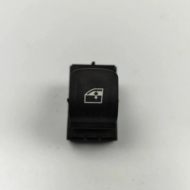 Electric window control switch 7950756