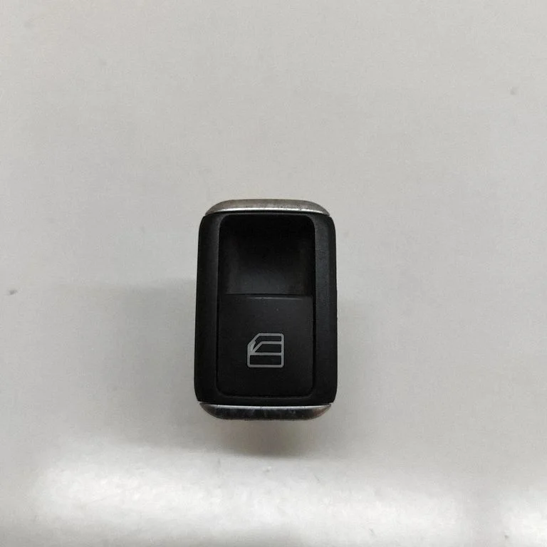 Elektrisko logu slēdzis A2049058102