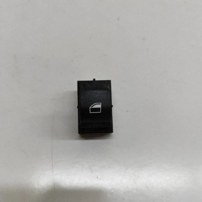 Elektrisko logu slēdzis 9208107
