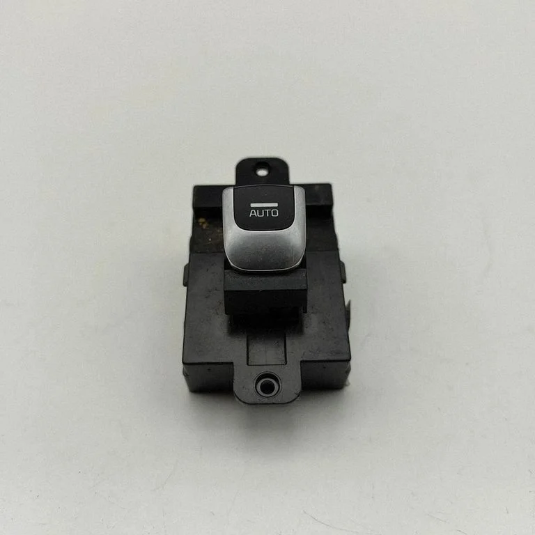 Elektrisko logu slēdzis 93590D4AC0BYF