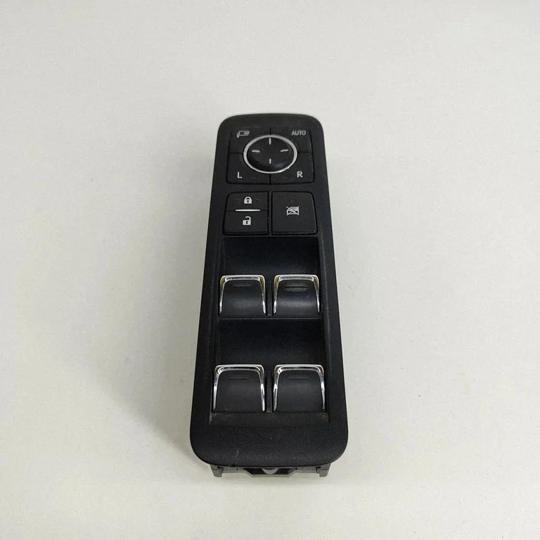 Electric window control switch 8404048220