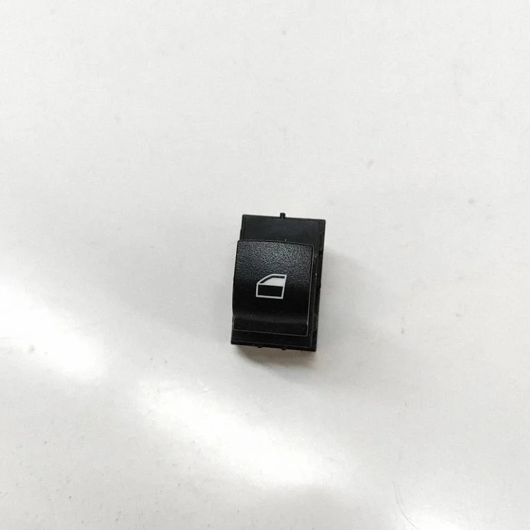 Elektrisko logu slēdzis 9208107